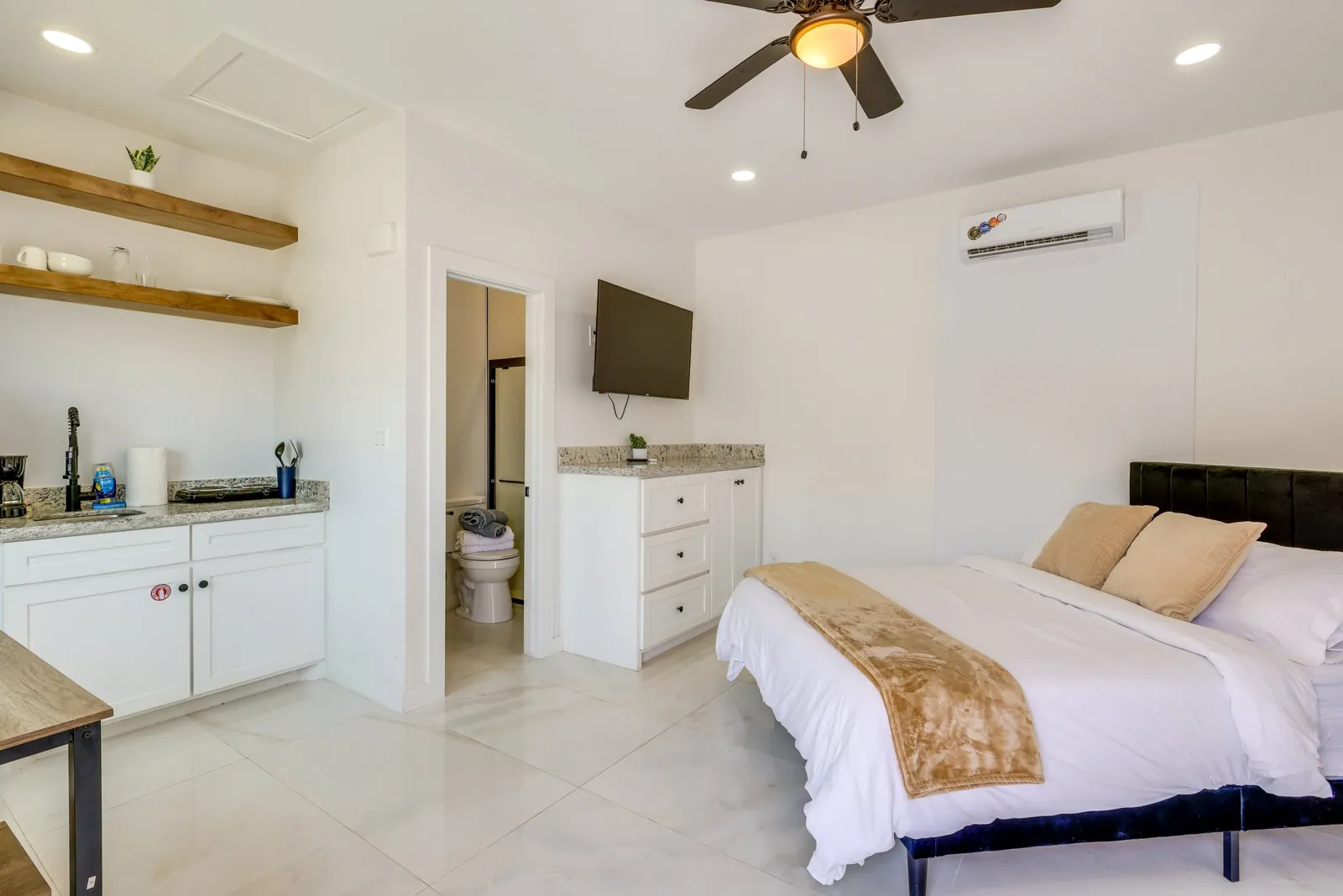 Kitchenette